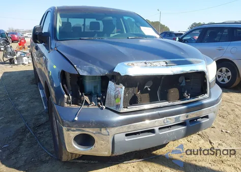 2007 Toyota Tundra Sr5 V8 z USA, uszkodzony, nr VIN 5TFRV54157X006368